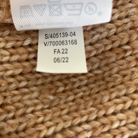 Banana Republic Knit Crew Neck Sweater Caramel Size XS - Picture 6 of 6